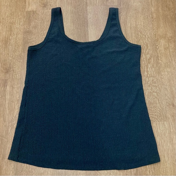 torrid Tops - Torrid 2X Black Sleeveless Tank Top Scoop Neck Textured Fabric